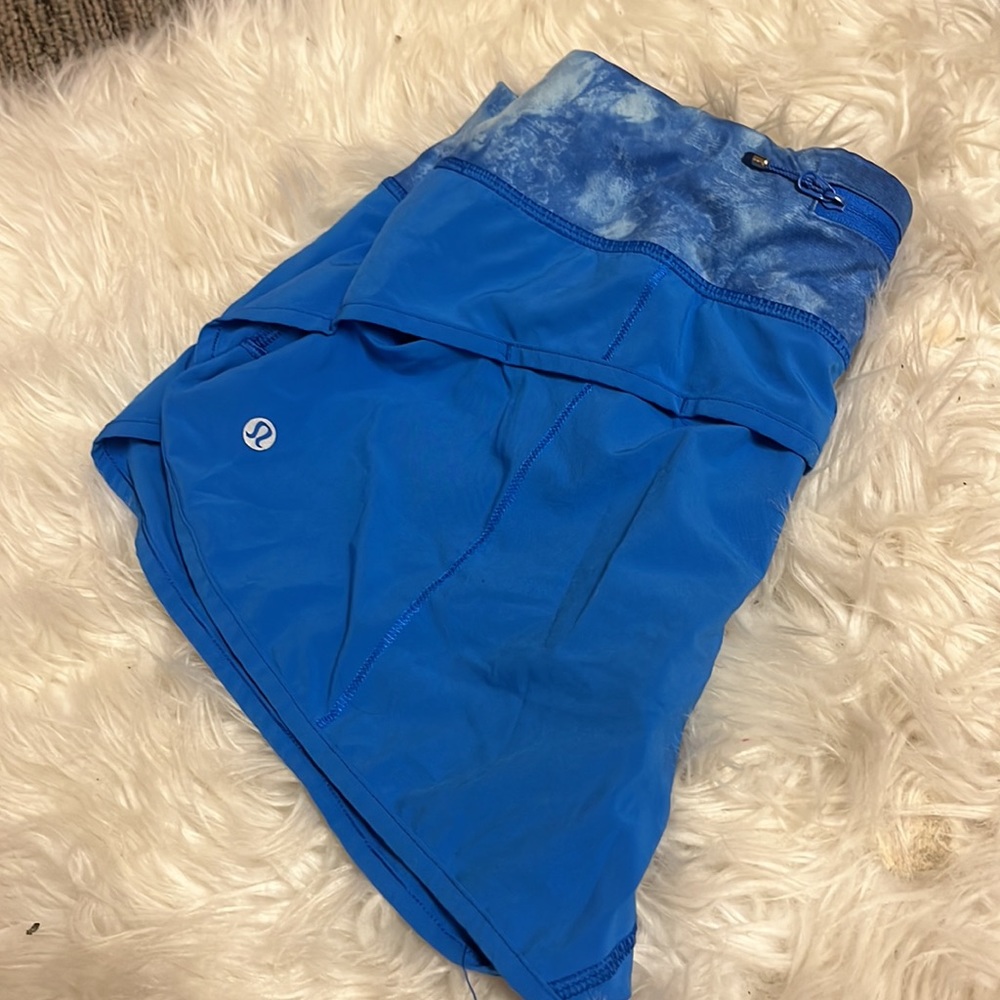 Lululemon blue Speed Up shorts 2.5 in size 6 Like New